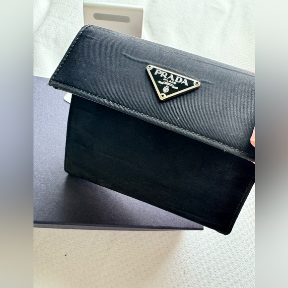 🔥Prada Nylon Tri-Fold Wallet - Picture 13 of 17